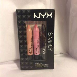 3 NYX Simply Lip Cream